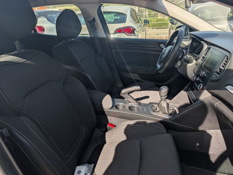 RENAULT MEGANE IV 1.5 BLUE DCI 95CH LIFE 2019 EXCELLENT ETAT APPLE CAR PLAY GARANTIE 12 MOIS