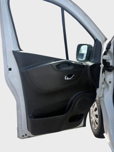 RENAULT TRAFIC III 1.6 DCI 95 TVA