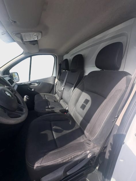 RENAULT TRAFIC III 1.6 DCI 95 TVA