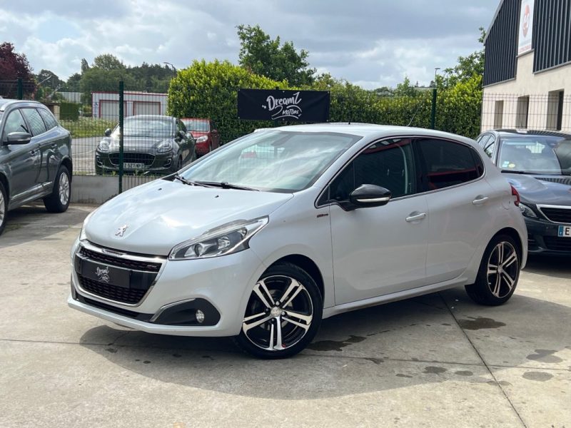  Peugeot 208 1.6 Blue-HDi GT Line / Garantie 3/12 Mois