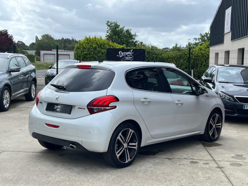  Peugeot 208 1.6 Blue-HDi GT Line / Garantie 3/12 Mois