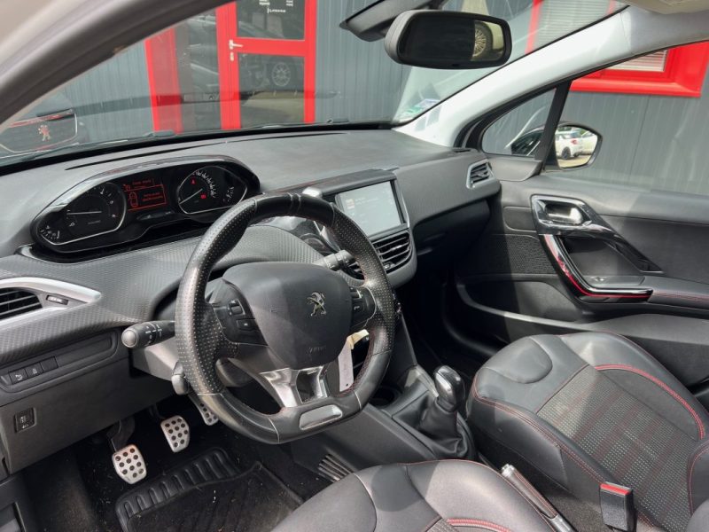  Peugeot 208 1.6 Blue-HDi GT Line / Garantie 3/12 Mois