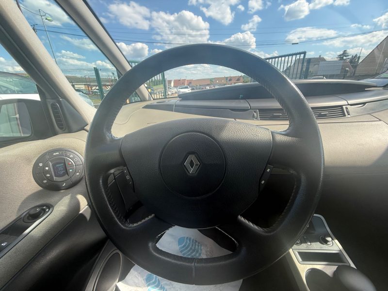 RENAULT ESPACE 4 IV 2.2 DCI 150CV 7 PLACES AUTHENTIQUE  2005