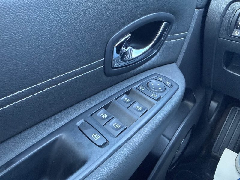 RENAULT SCENIC III 1.6 DCI 130 BOSE EDITION  