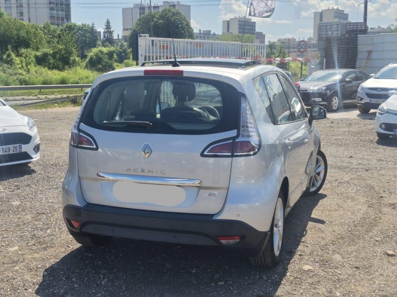 ENAULT Scénic III Phase 2 1.5 dCi FAP EDC 6 110 cv Boîte auto2013