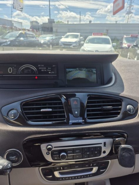 ENAULT Scénic III Phase 2 1.5 dCi FAP EDC 6 110 cv Boîte auto2013