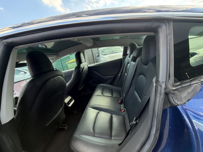 TESLA MODEL 3 PERFORMANCE DUAL MOTOR AWD 2019 ATTELAGE