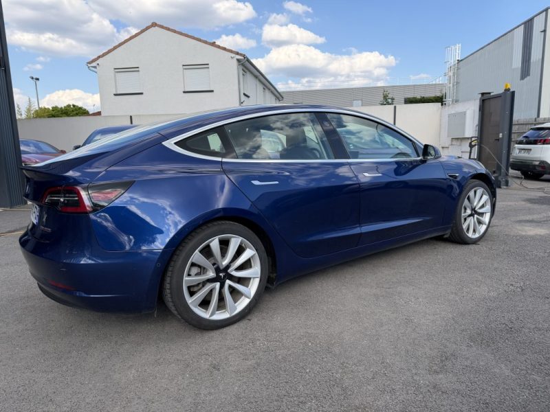 TESLA MODEL 3 PERFORMANCE DUAL MOTOR AWD 2019 ATTELAGE