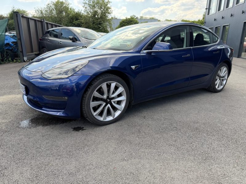 TESLA MODEL 3 PERFORMANCE DUAL MOTOR AWD 2019 ATTELAGE