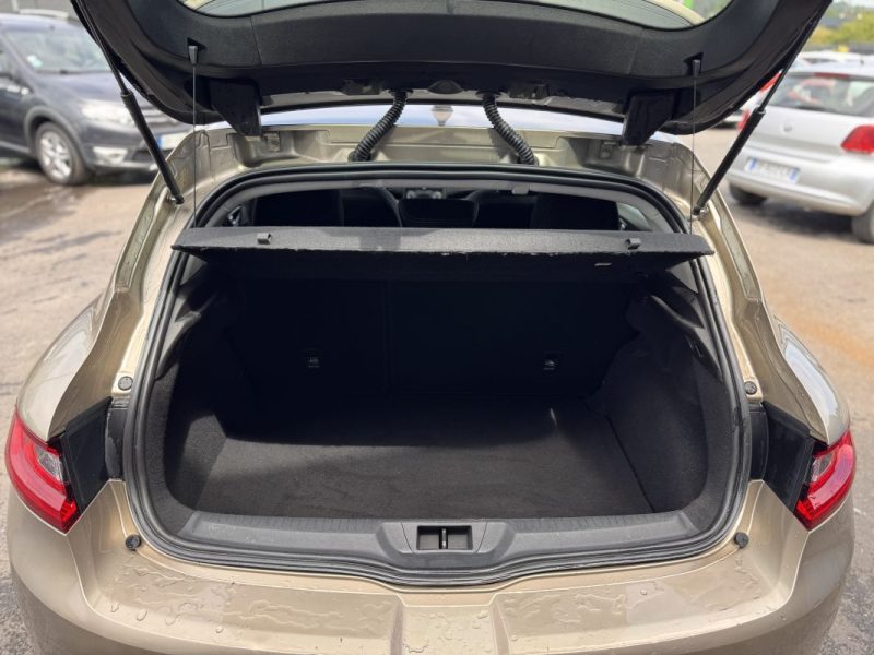 RENAULT MEGANE IV  TCE 130CH ENERGY ZEN