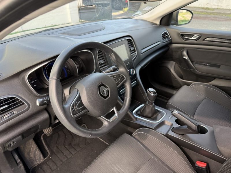 RENAULT MEGANE IV 1.2 TCE 100CH ENERGY BUSINESS 1 ERE MAIN GARANTIE 12 MOIS 
