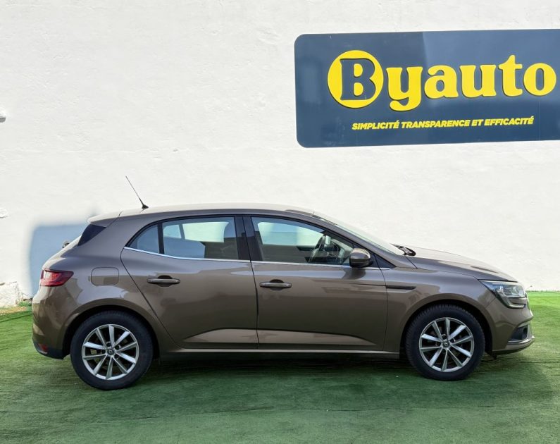 RENAULT MEGANE IV 1.2 TCE 100CH ENERGY BUSINESS 1 ERE MAIN GARANTIE 12 MOIS 