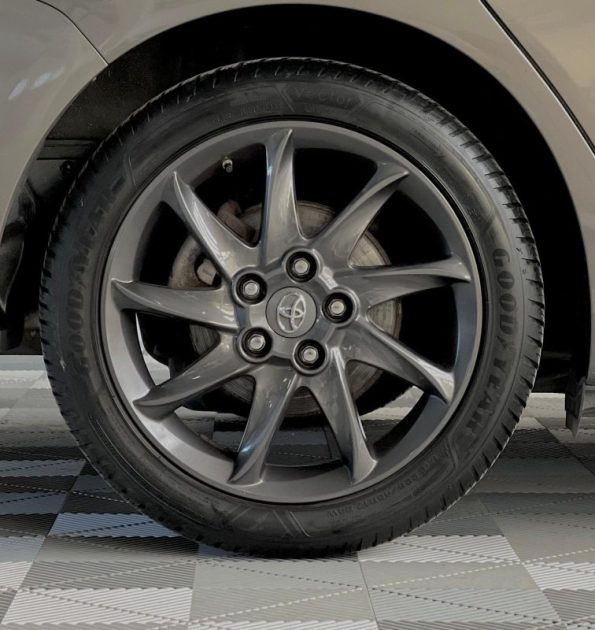 TOYOTA AURIS TOURING SPORT 1.8 VVT 99CH HYBRIDE 