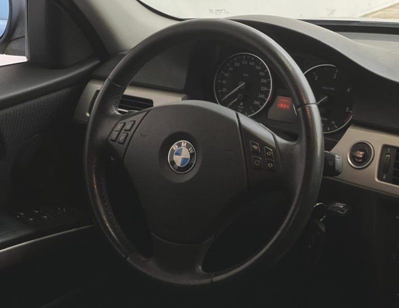BMW SERIE 3 *DEPOT VENTE* TOURING 318D 143CH 