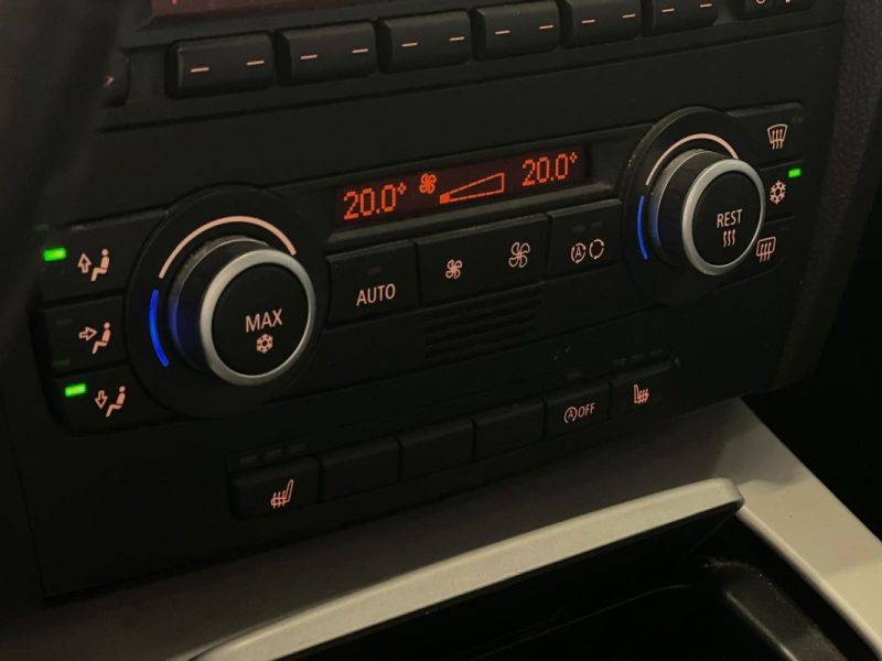 BMW SERIE 3 *DEPOT VENTE* TOURING 318D 143CH 