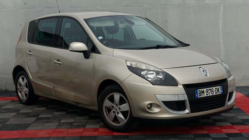 RENAULT SCÉNIC III 1.5 DCI 105 Cv  DYNAMIQUE