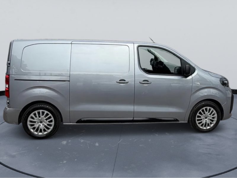PEUGEOT EXPERT 4 M 2.0 BLUE HDI 145 EAT PH2 2025