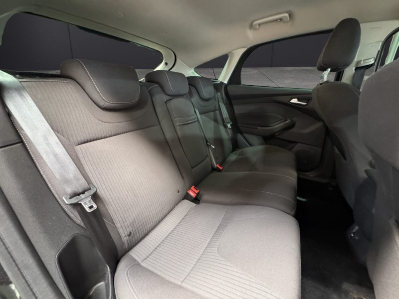 FORD FOCUS 1.6 SCTI 182CH TITANIUM 2012