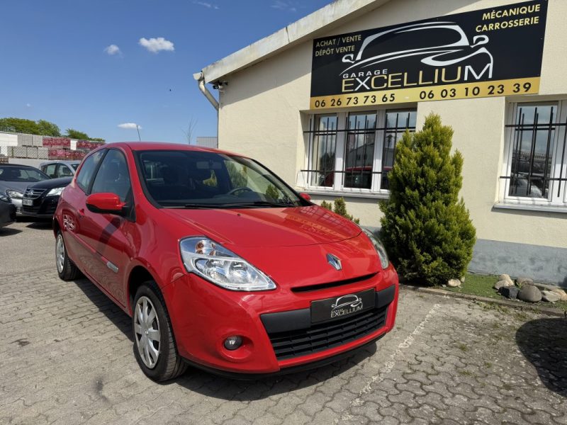 Renault Clio 3 restylée Collection 1.2i 16v 75cv Zen GARANTIE 12 MOIS 