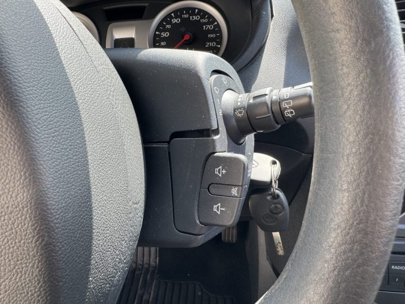 Renault Clio 3 restylée Collection 1.2i 16v 75cv Zen GARANTIE 12 MOIS 
