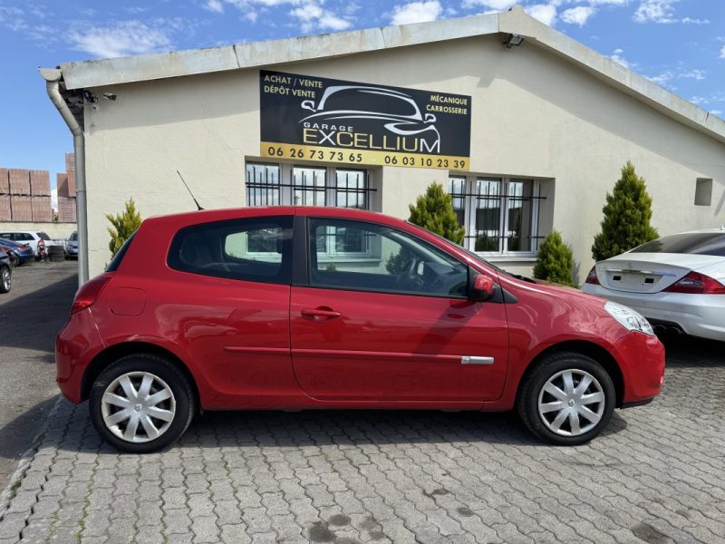 Renault Clio 3 restylée Collection 1.2i 16v 75cv Zen GARANTIE 12 MOIS 
