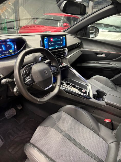 La société JL CARS PARIS vous propose une MAGNIFIQUE PEUGEOT 3008 HYBRIDE RECHARGEABLE 1.6 180CH 