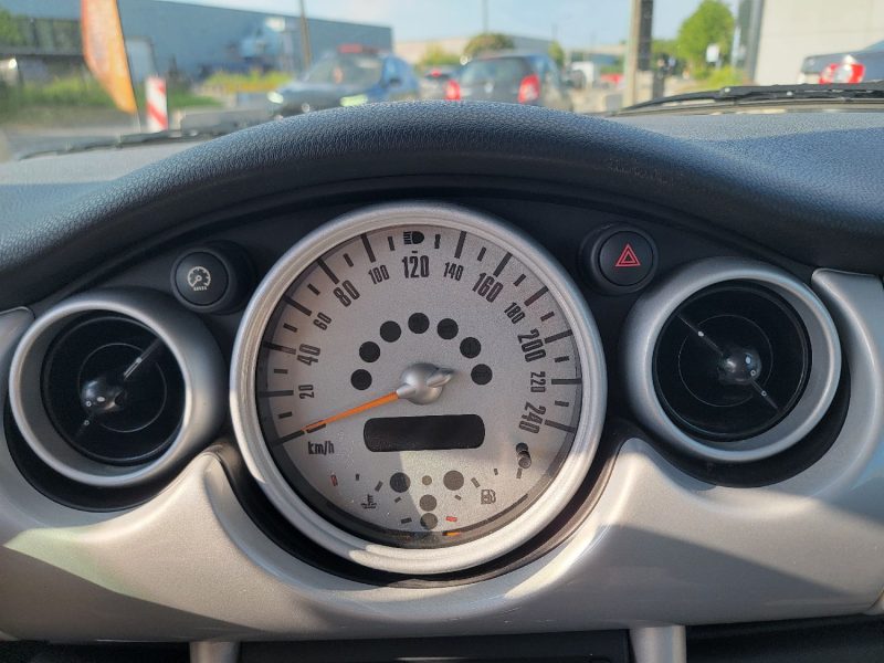 MINI MINI COOPER 1,6 ESSENCE 115CH 2002