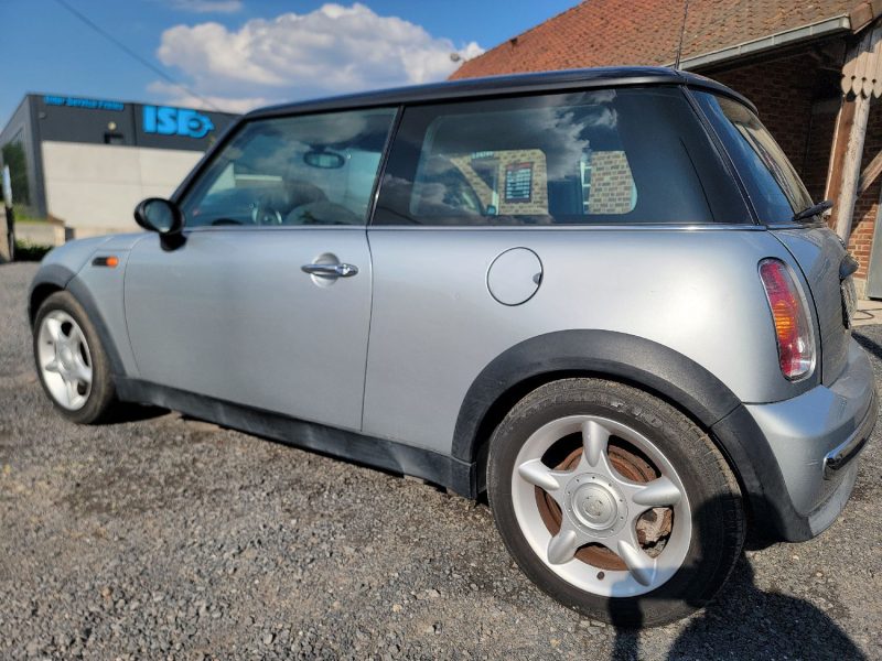MINI MINI COOPER 1,6 ESSENCE 115CH 2002