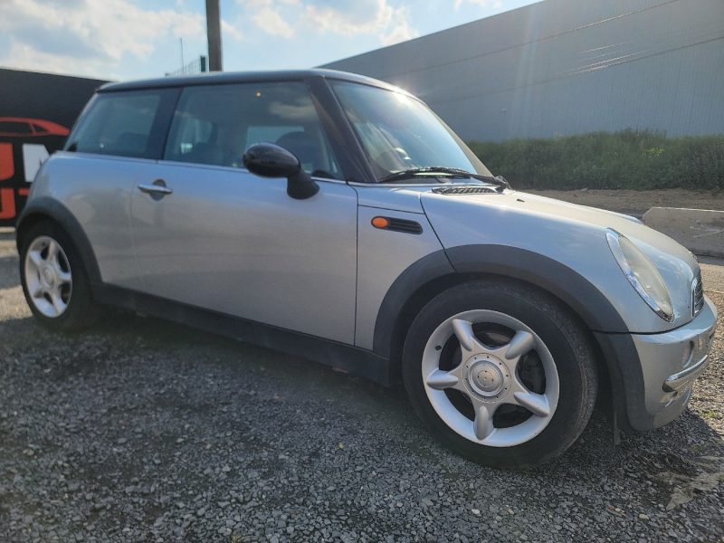 MINI MINI COOPER 1,6 ESSENCE 115CH 2002