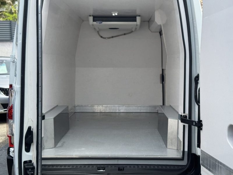 RENAULT MASTERIII FRIGO F3500 L2H2 DCI 125 CONFORT 2012
