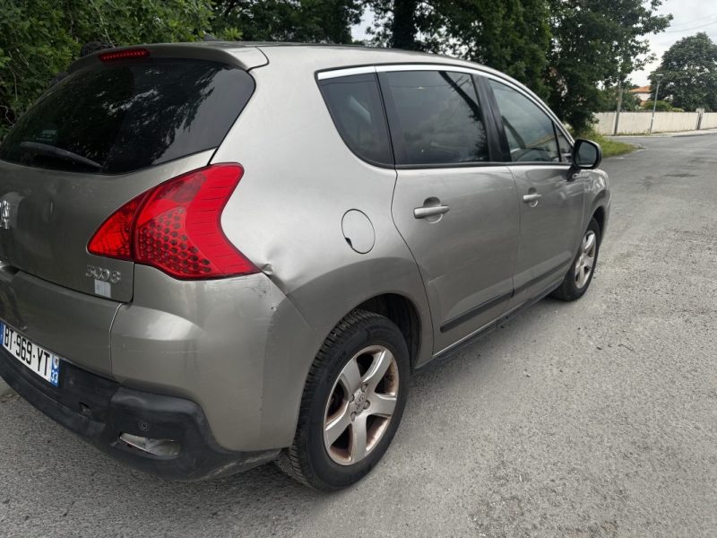 PEUGEOT 3008 1.6 HDI 16V 112 ALLURE 2011