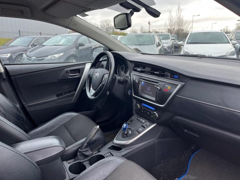TOYOTA AURIS TOURING SPORTS 1.8 HYBRID 136h DYNAMIC BUSINESS