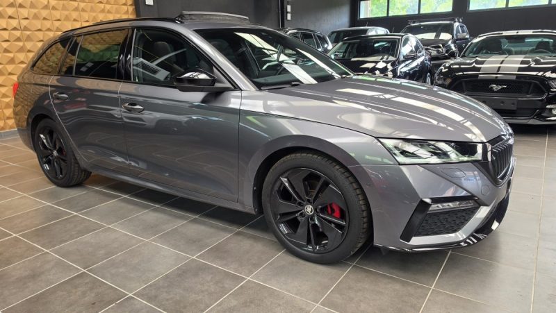 SKODA OCTAVIA COMBI 2023 2.0 TDI 200 RS*ACC*DCC*PANO*