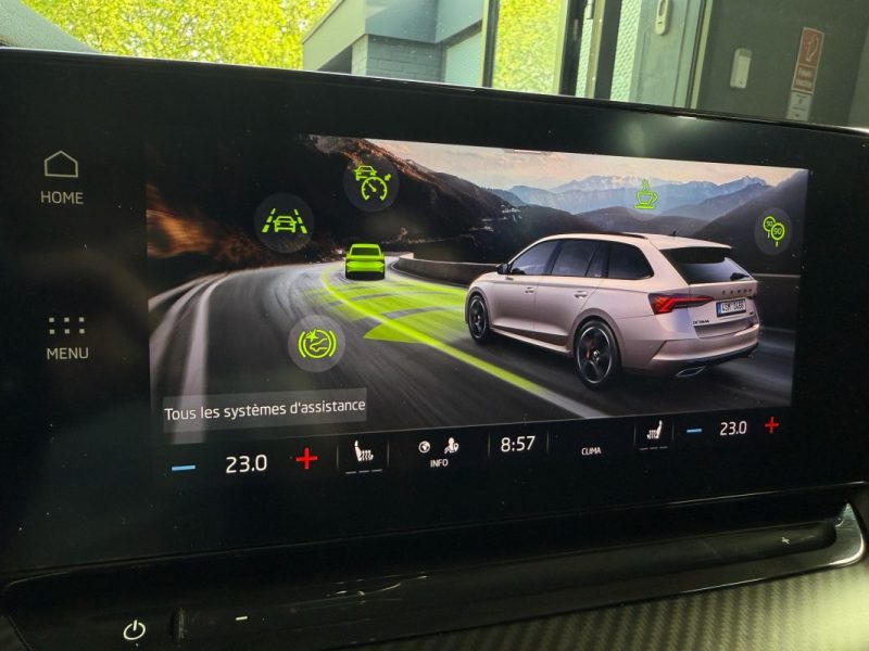 SKODA OCTAVIA COMBI 2023 2.0 TDI 200 RS*ACC*DCC*PANO*