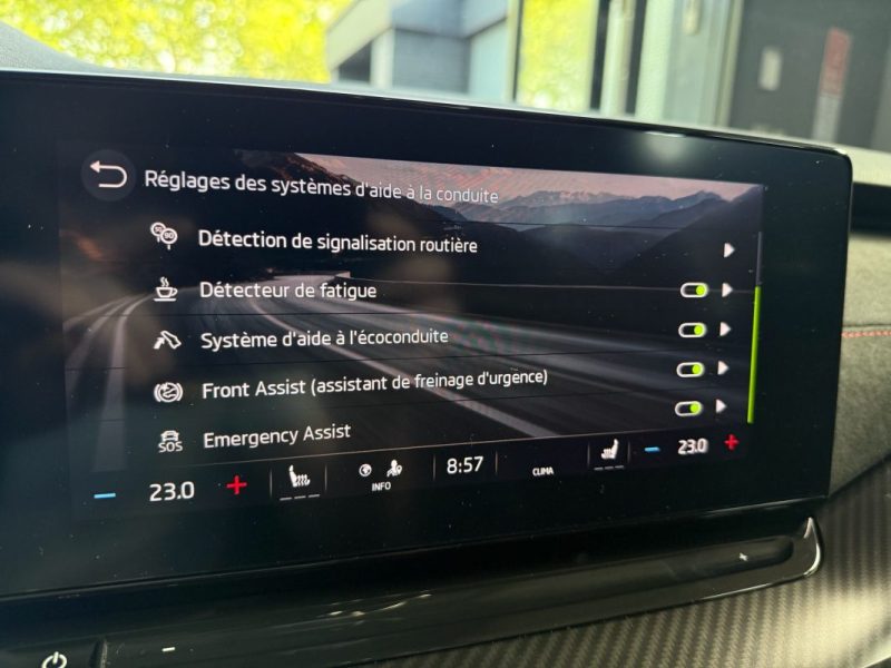 SKODA OCTAVIA COMBI 2023 2.0 TDI 200 RS*ACC*DCC*PANO*