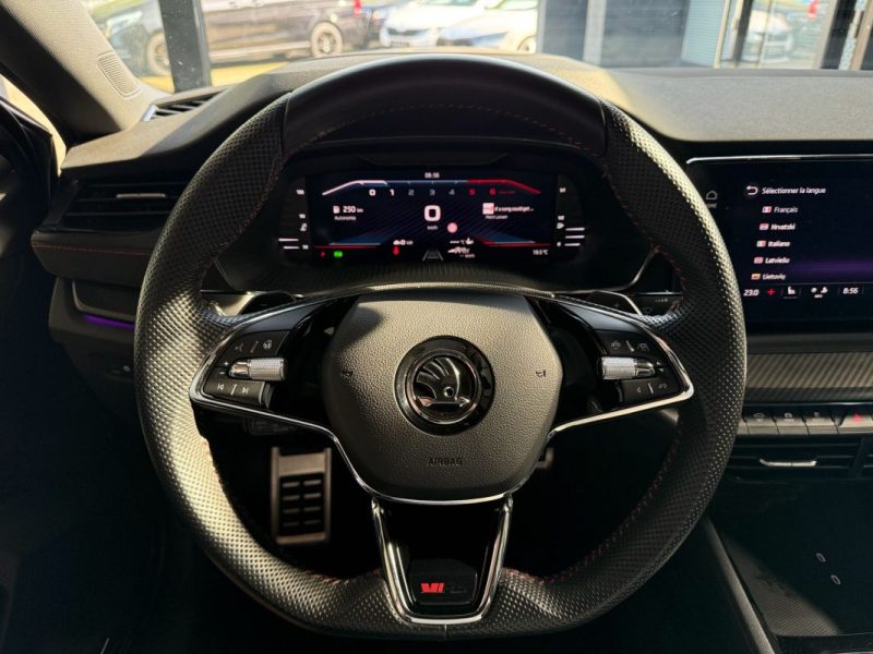 SKODA OCTAVIA COMBI 2023 2.0 TDI 200 RS*ACC*DCC*PANO*