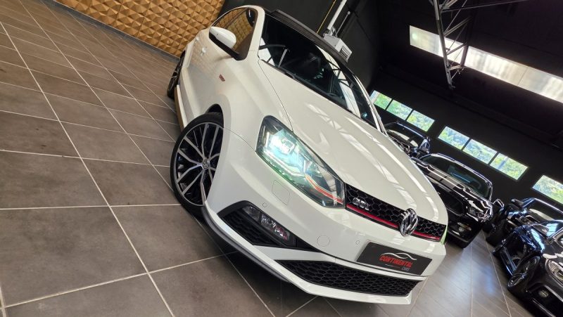 VOLKSWAGEN POLO 1.8 TSI 192 GTI 5P*PANO*LED*