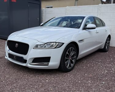 Jaguar XF 2.0d Prestige Limited Awd 180ch (Sièges Chauffants électrique | Caméra de recul) 