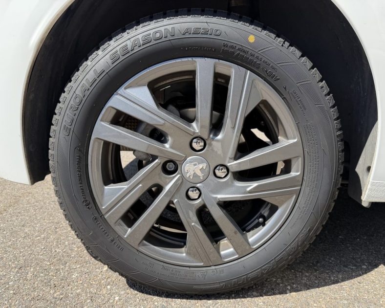 PEUGEOT 208 GT - 2 - 100CH - 2021 - ENTRETIENT COMPLET - 67000 km