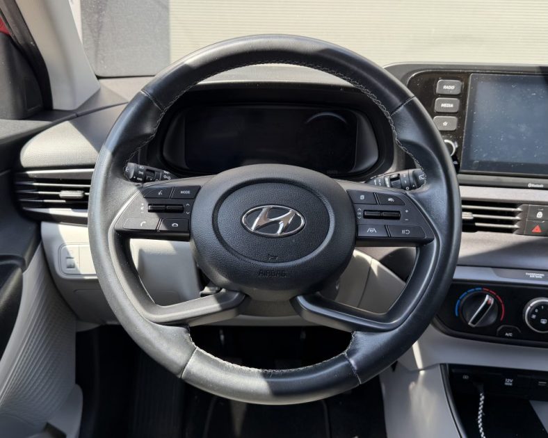HYUNDAI I20 1.2 84CH INTUITIVE - CAMEMA DE RECUL - Apple CarPlay & Android Auto - Roue de secours