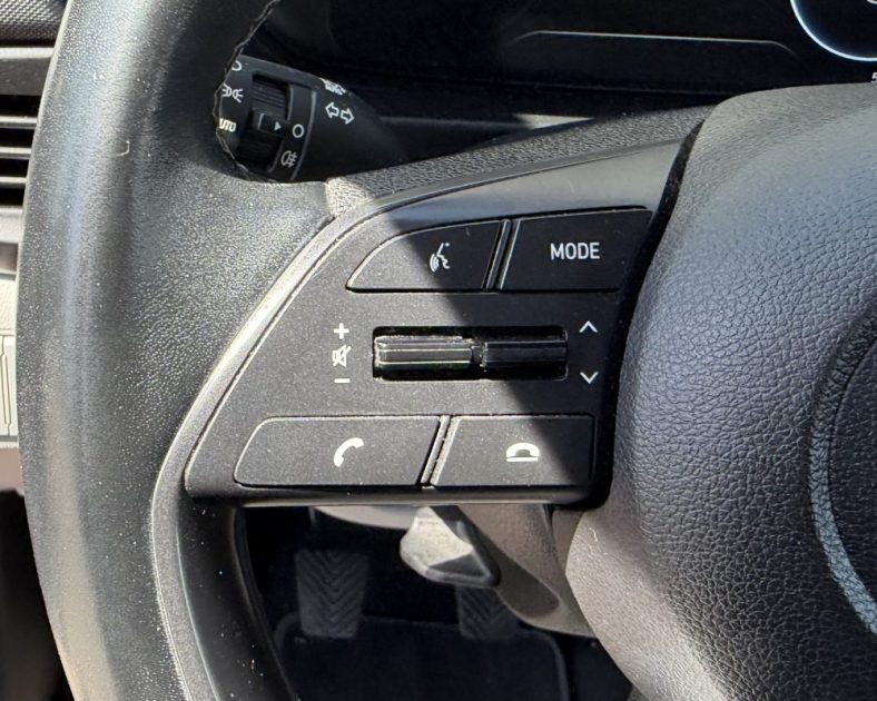 HYUNDAI I20 1.2 84CH INTUITIVE - CAMEMA DE RECUL - Apple CarPlay & Android Auto - Roue de secours