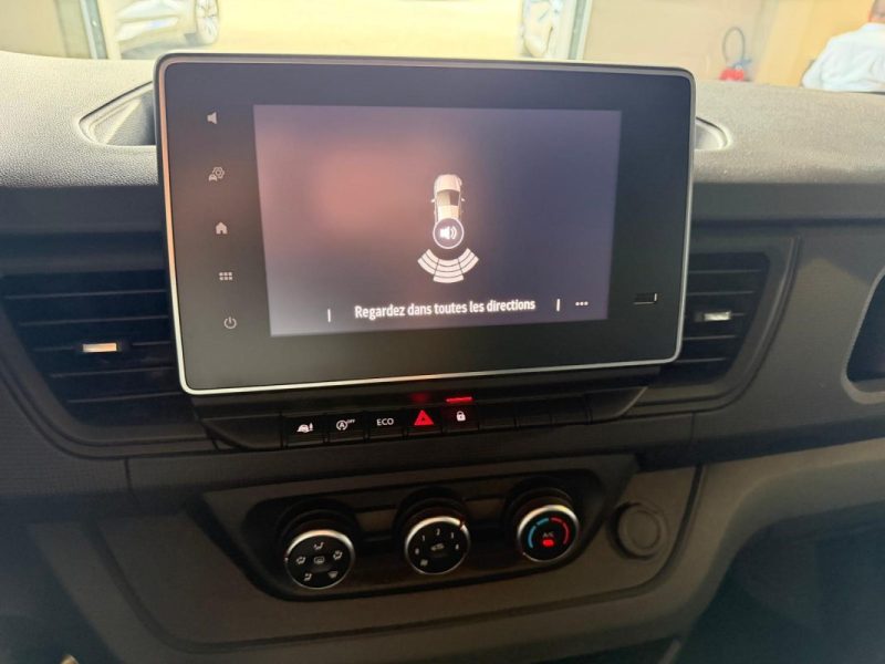 RENAULT TRAFIC L2H1 3T 2.0 BLUE DCI 150 CABINE APPROFONDIE CONFORT ATTELAGE / PRIX HT 