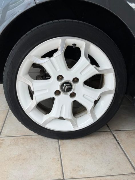 CITROEN DS3 1.6 100CV - DISTRIBUTION NEUVE - Garantie 12mois ou 15.000km - Révisée CT Ok
