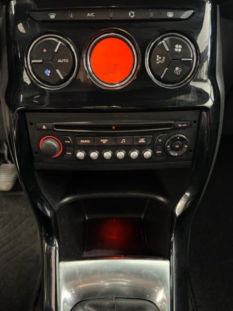 CITROEN DS3 1.6 100CV - DISTRIBUTION NEUVE - Garantie 12mois ou 15.000km - Révisée CT Ok
