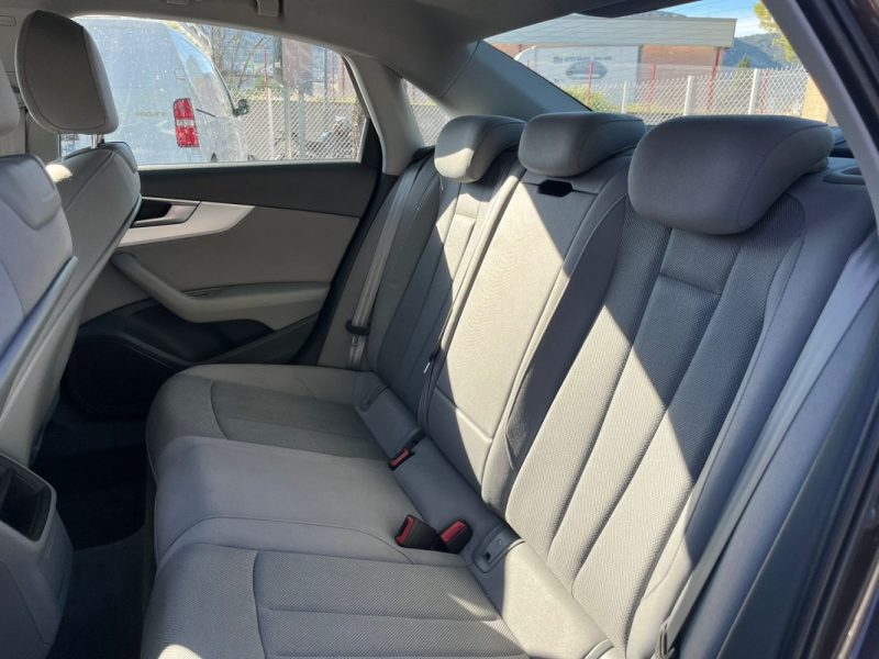 AUDI A4 V 2.0 TDI 150 ULTRA S 2016