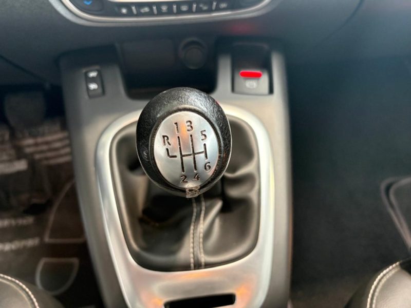 🚗 RENAULT SCENIC III 1.5 DCI 110ch ⚙️ AUTHENTIQUE 📡 Radar de recul 📱 Bluetooth 🧭 GPS