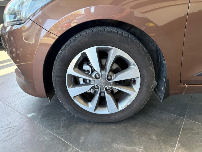 🚗 HYUNDAI i20 1.4 101ch ⚙️INTUITIVE PLUS ☀️Toit ouvrant 🪑Sièges cuir chauffants♨️📷Caméra🧭GPS