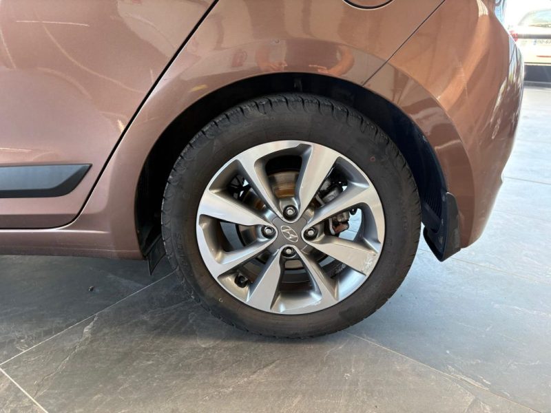 🚗 HYUNDAI i20 1.4 101ch ⚙️INTUITIVE PLUS ☀️Toit ouvrant 🪑Sièges cuir chauffants♨️📷Caméra🧭GPS