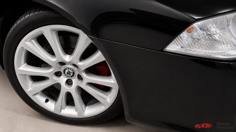 SKODA OCTAVIA 2.0 TFSI vRS - Carnet à jour - Xénon - Sièges Chauffant - 200ch - BVM