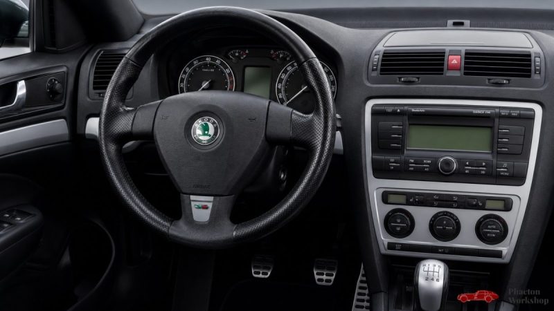 SKODA OCTAVIA 2.0 TFSI vRS - Carnet à jour - Xénon - Sièges Chauffant - 200ch - BVM